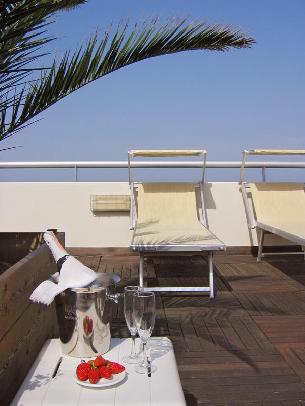 Hotel Igea Spiaggia Bellaria-Igea Marina Esterno foto